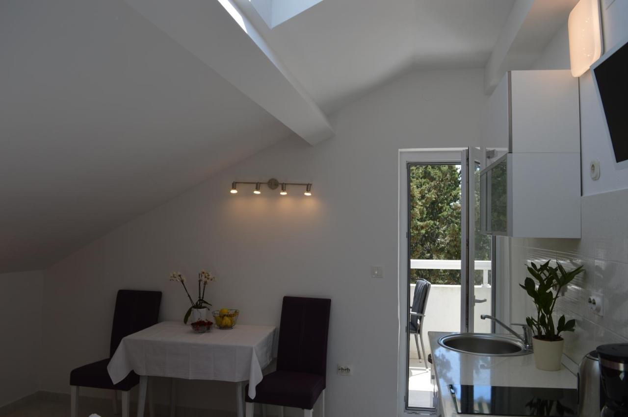 Villa Kristonia ฮวาร์ ภายนอก รูปภาพ