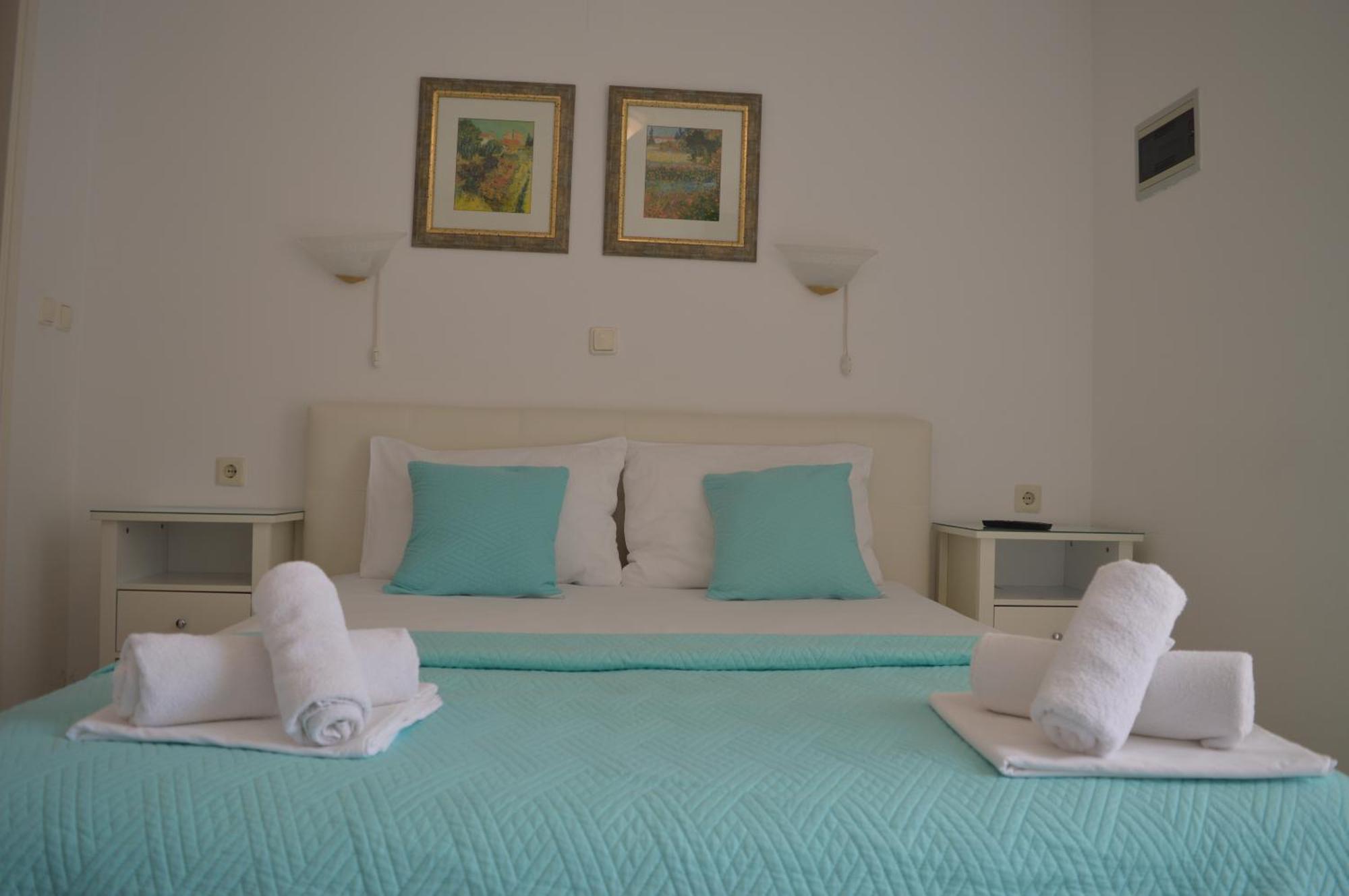 Villa Kristonia ฮวาร์ ภายนอก รูปภาพ