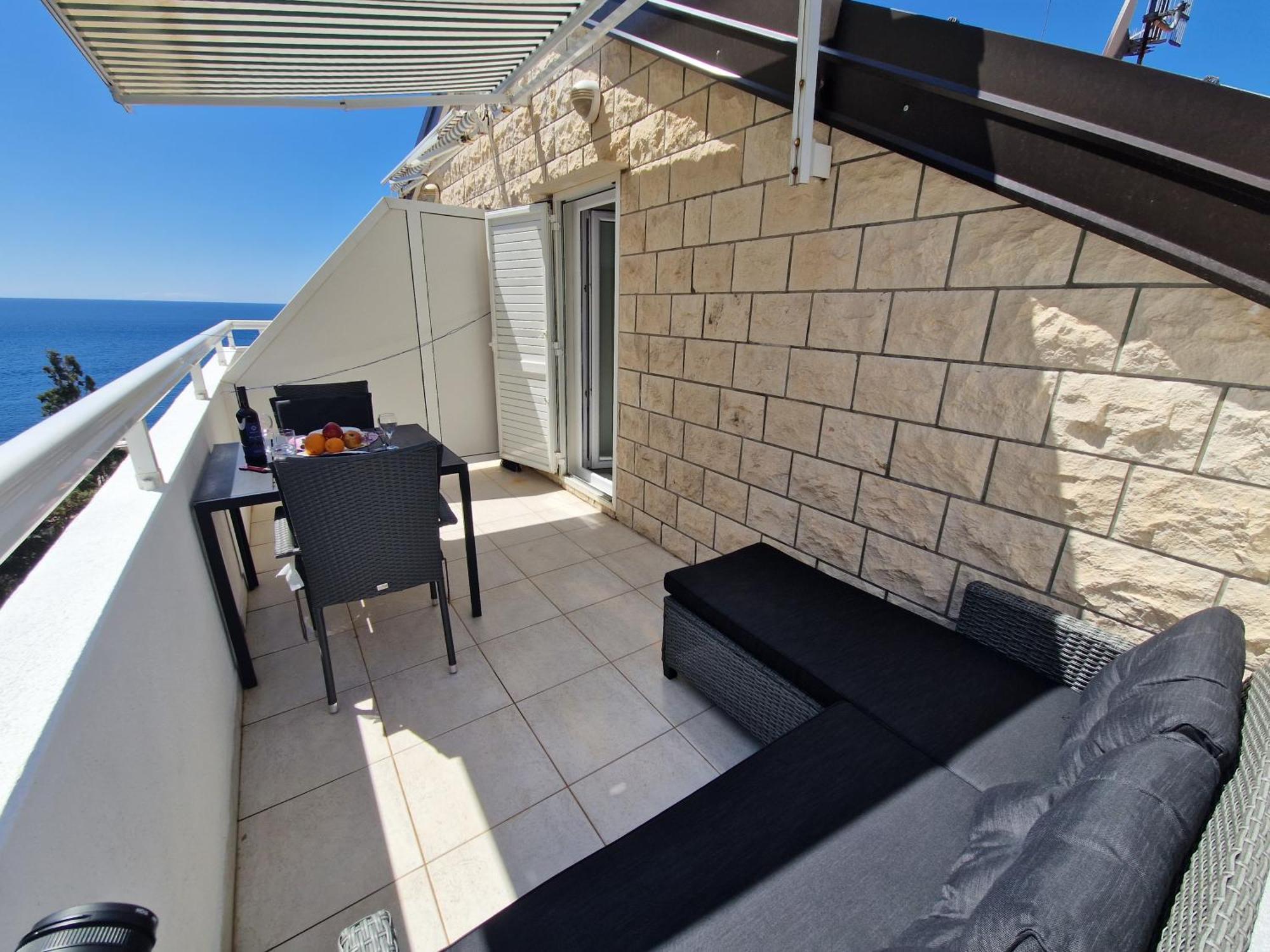 Villa Kristonia ฮวาร์ ภายนอก รูปภาพ