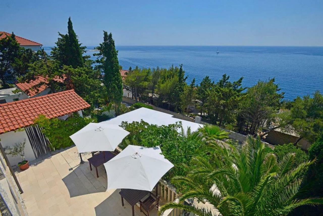 Villa Kristonia ฮวาร์ ภายนอก รูปภาพ